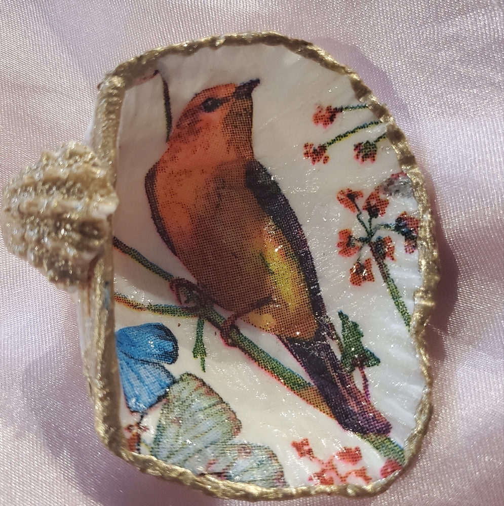 HANDMADE DECOUPAGE EMBELLISHED SEASHELL